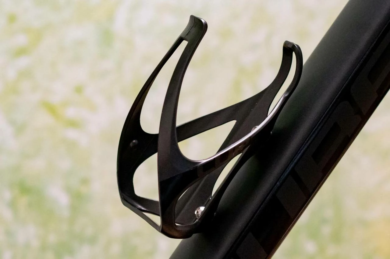 Cube HPP Bottle Cage Matt Irridium N Glossy Black - Image 2