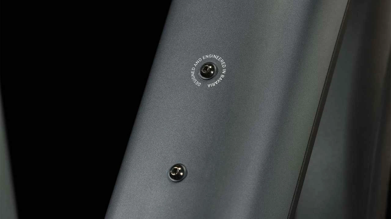 Cube Touring Hybrid ONE 625 Grey N White Touring E-Bike Men - Image 4