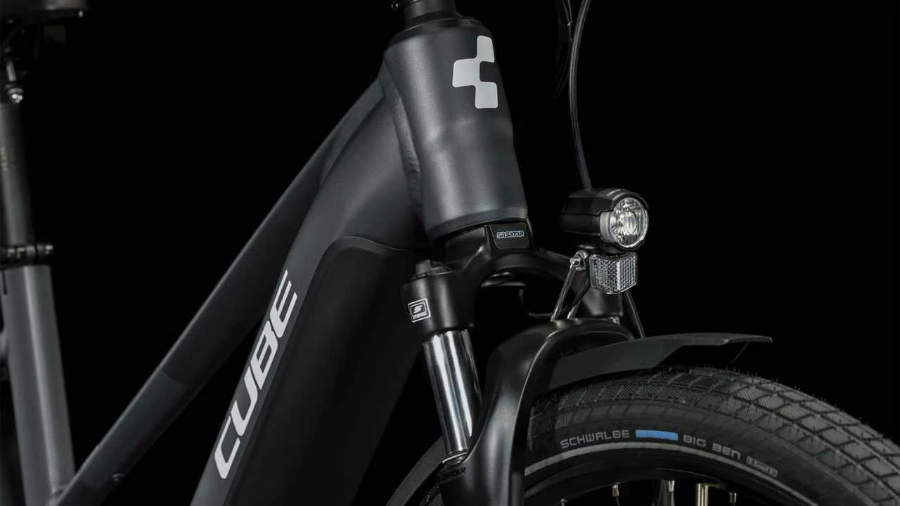 Cube Touring Hybrid ONE 625 Grey N White Touring E-Bike Women - Image 5