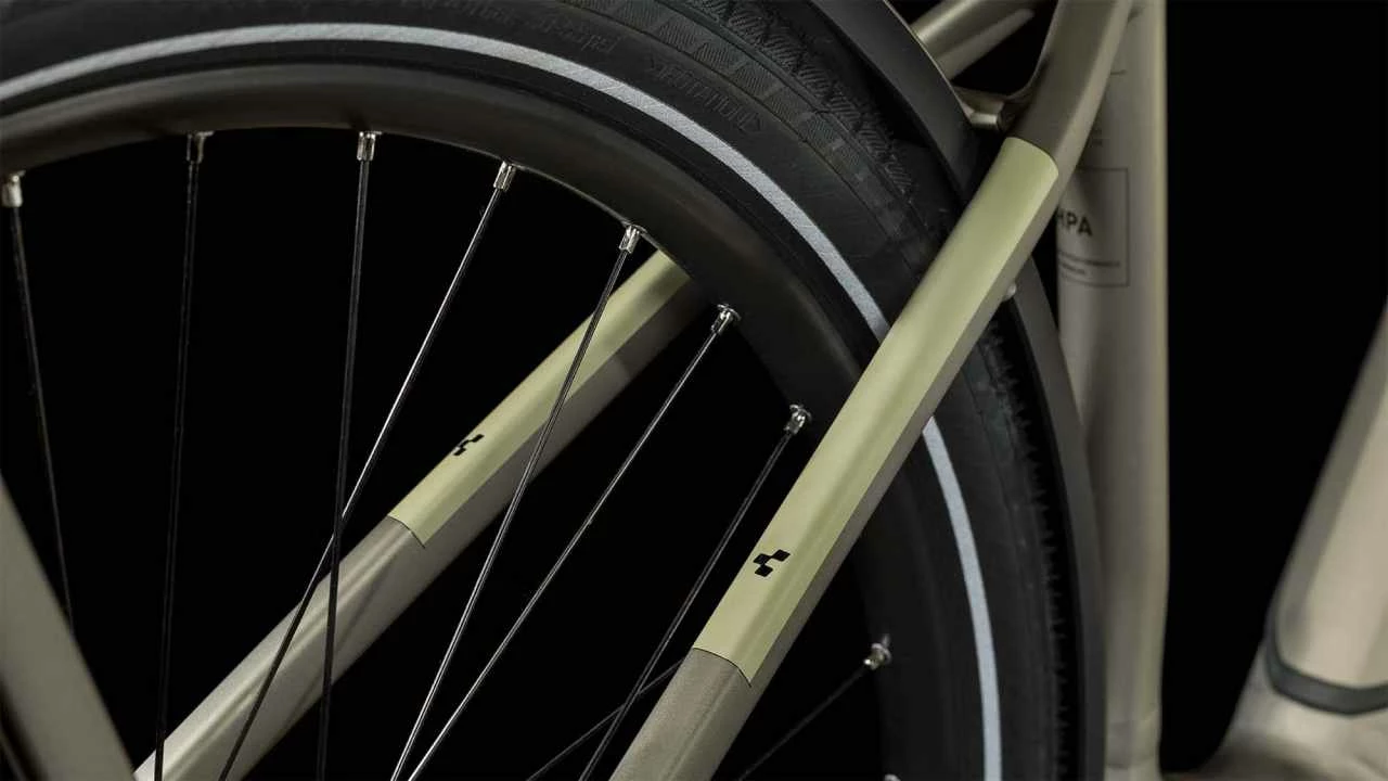 Cube Kathmandu Hybrid Pro 625 Flashstone N Black Touring E-Bike Easy Entry - Image 5