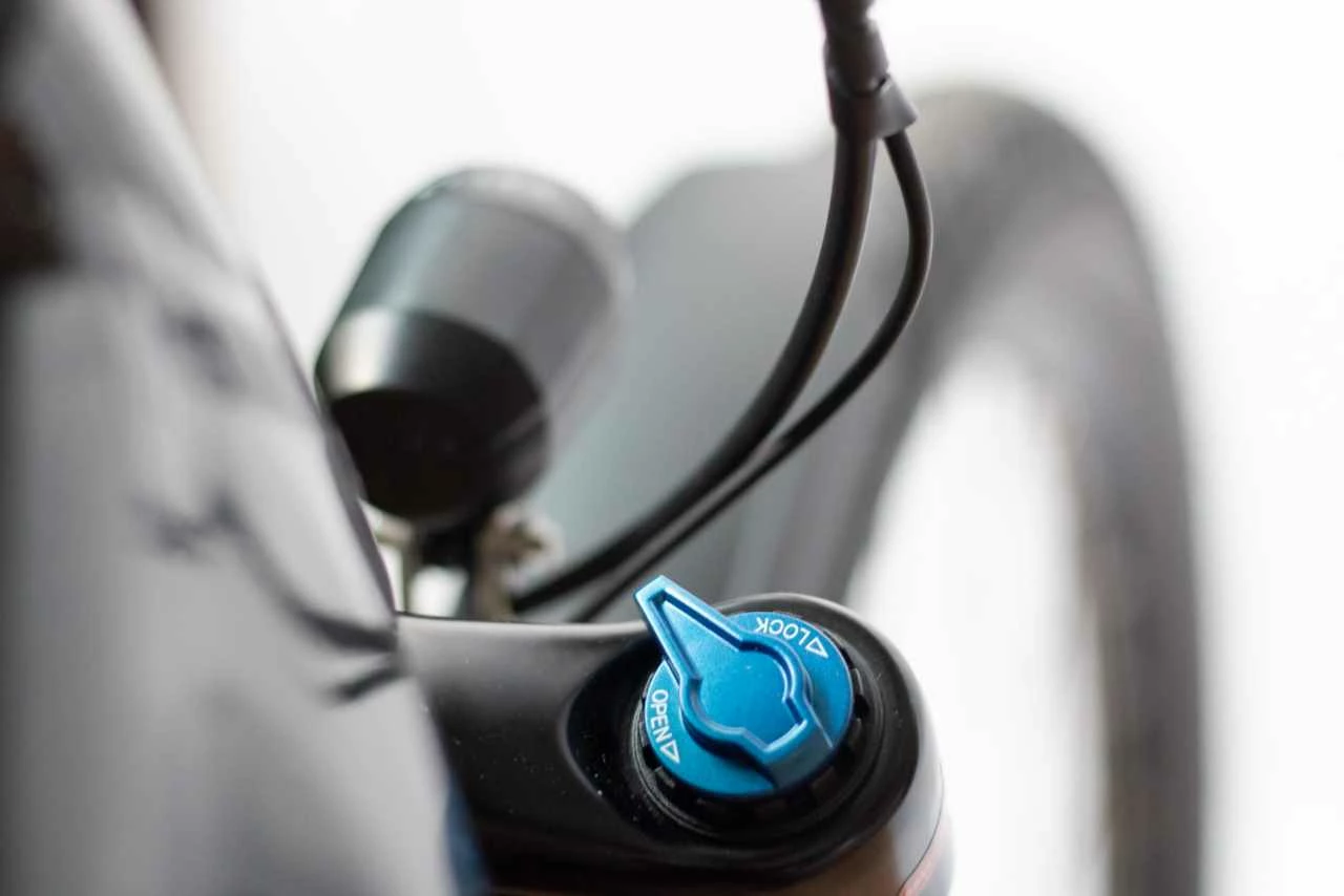 Cube Kathmandu Hybrid EXC 750 Grey N Silver Touring E-Bike Men - Image 4